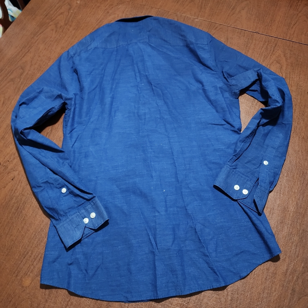 H&M Men's Deep Blue Casual Button-Down Shirt - Picture 7 of 7